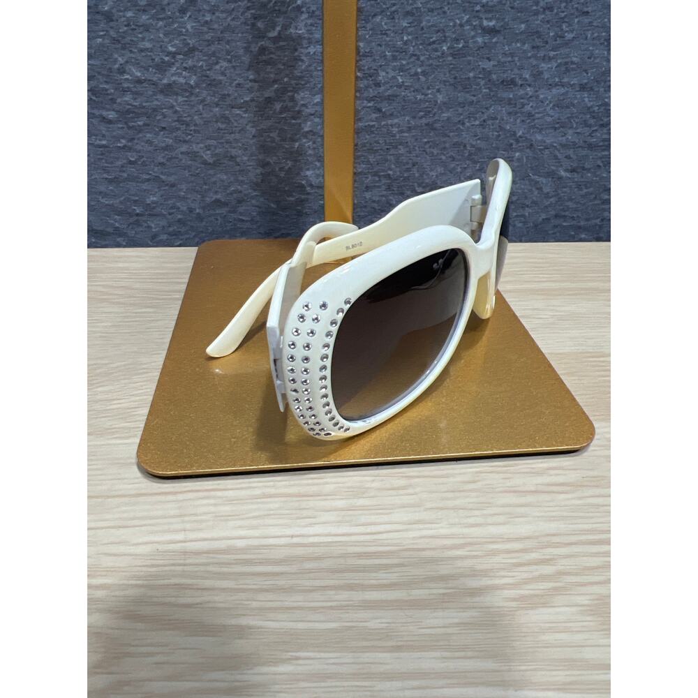 Fashion Women Retro Square Rhinestone With LV Initials Sunglasses Cream - Picture 5 of 11